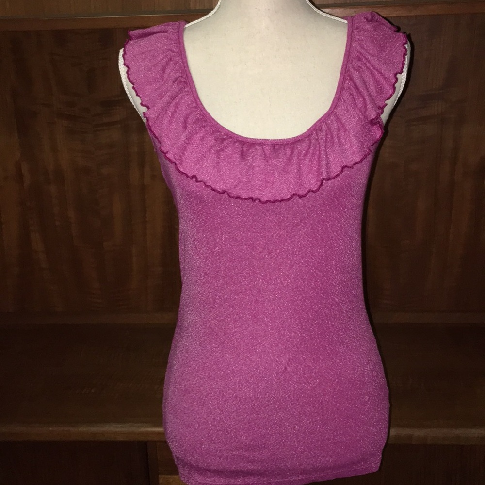 Adorable Michael Stars  sleeveless shirt